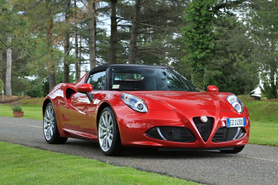 Alfa Romeo 4C Spider (960) 2015 года  (WW) (фото 20 из 59)